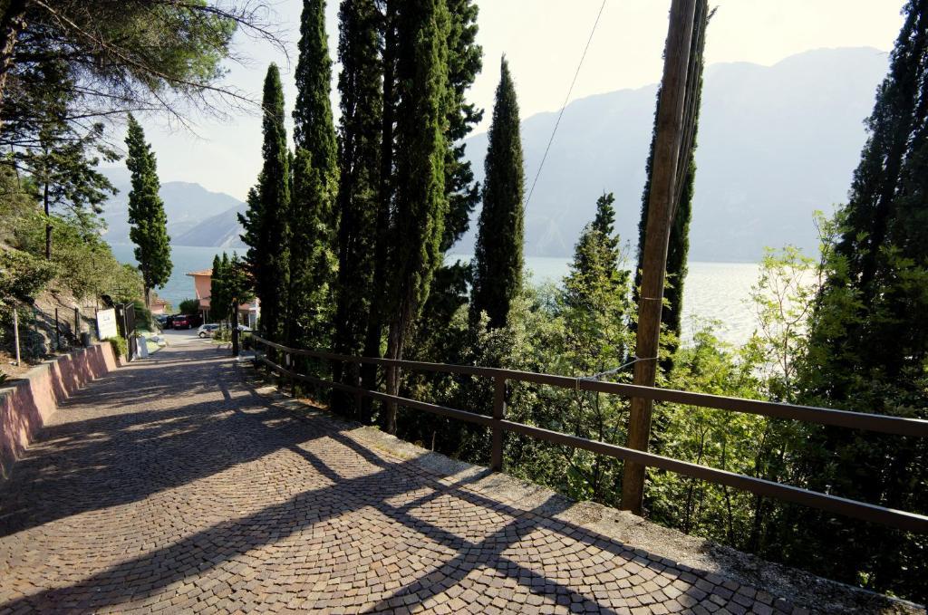 Hotel Capo Reamol Limone sul Garda Exterior photo